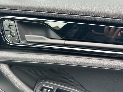 New 2026 Porsche Panamera image 19