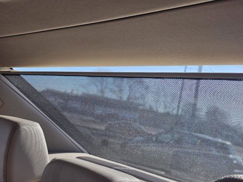 Used 2015 Mercedes-Benz E 350 4MATIC Sedan w/ Premium 1 Package image 47