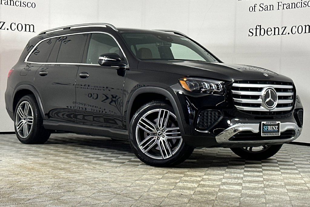 Certified 2026 Mercedes-Benz GLS 450 4MATIC image 2