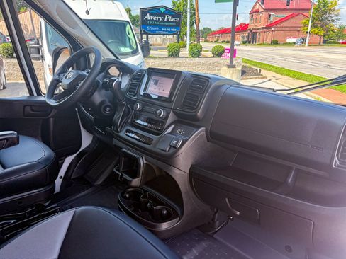 Used 2024 RAM ProMaster 1500 w/ Convenience Group FWD image 22