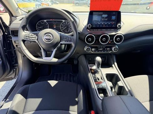 Used 2025 Nissan Sentra SV w/ All-Weather Package FWD image 17