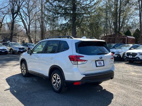 Certified 2023 Subaru Forester Premium image 3