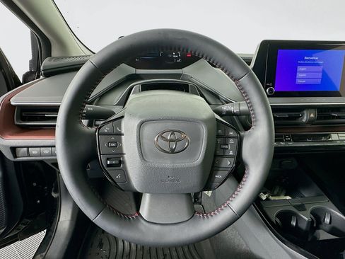New 2026 Toyota Prius Plug-In Hybrid FWD image 11