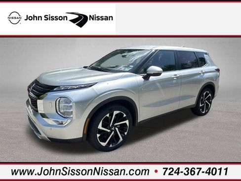 Used 2024 Mitsubishi Outlander SE AWD/4WD image 1