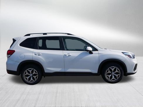 Used 2019 Subaru Forester Premium AWD/4WD image 8