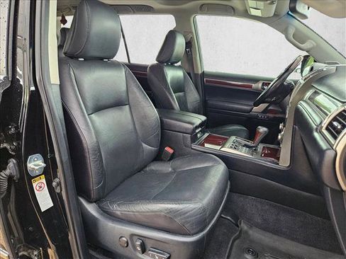 Used 2018 Lexus GX 460 Premium AWD/4WD image 22