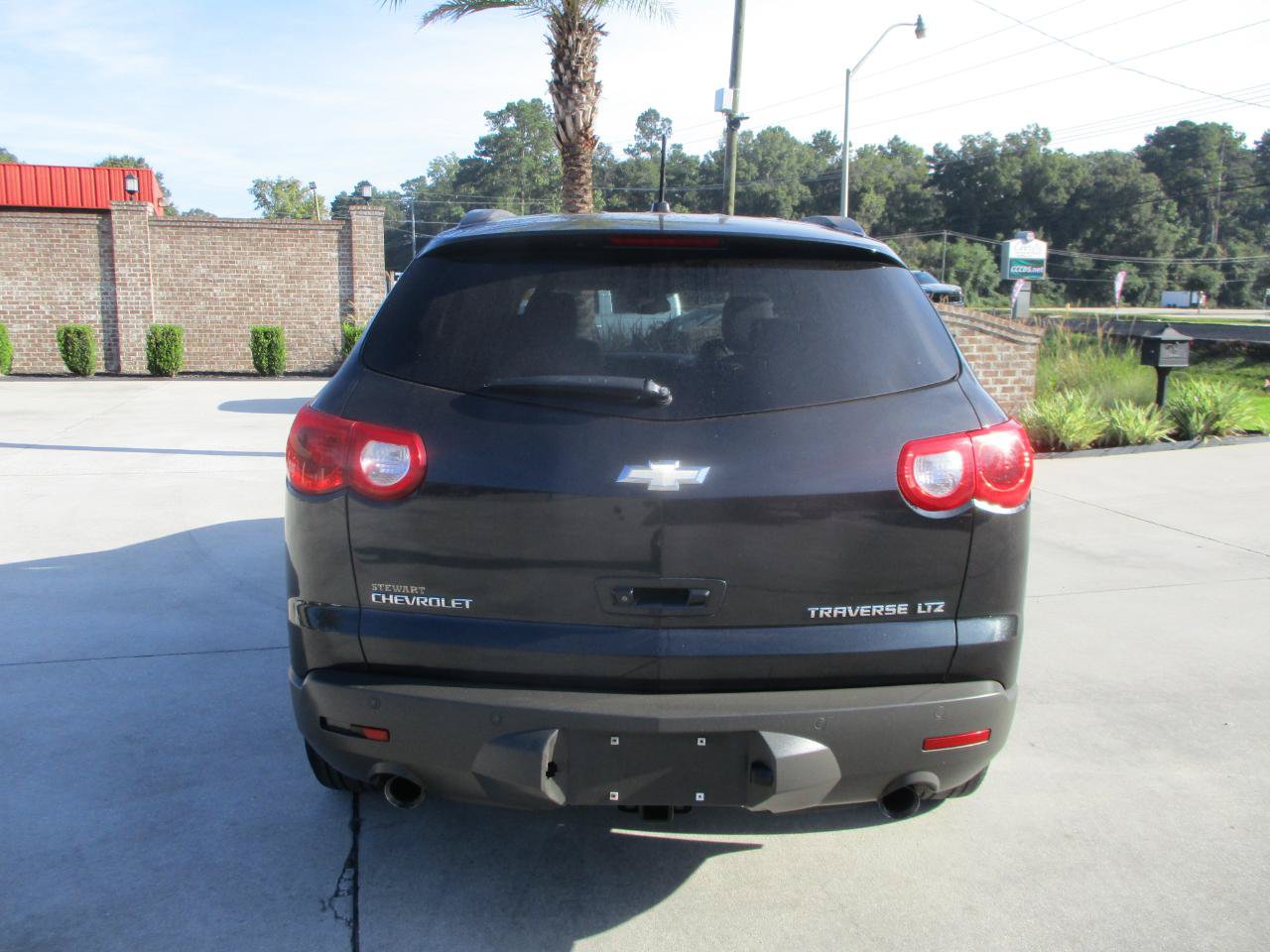 Used 2009 Chevrolet Traverse LTZ FWD image 10