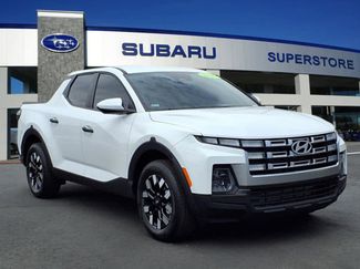 Used 2025 Hyundai Santa Cruz SE image 1