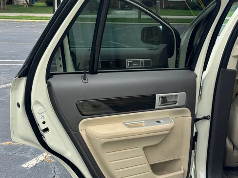 Used 2008 Lincoln MKX 2WD image 16