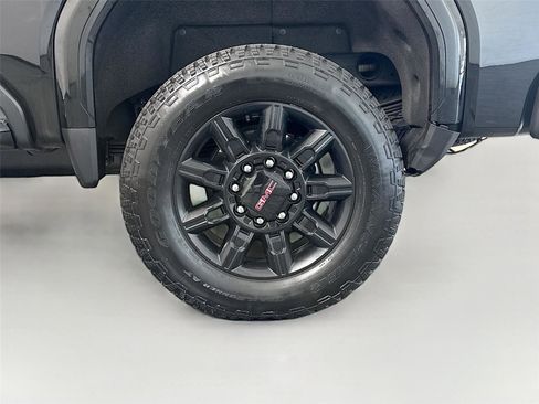 Used 2025 GMC Sierra 2500 AT4 w/ AT4 Premium Plus Package AWD/4WD image 33