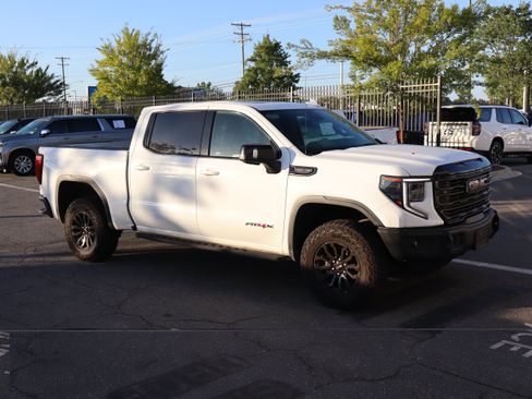Used 2023 GMC Sierra 1500 AT4X AWD/4WD image 2