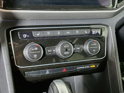 Used 2022 Volkswagen Atlas SEL Premium AWD/4WD image 12