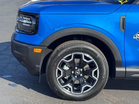 New 2025 Ford Bronco Sport Outer Banks w/ Outer Banks Tech Package+ image 39