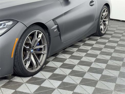 Used 2020 BMW Z4 M40i w/ Executive Package image 15