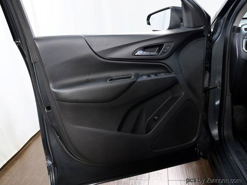 Used 2019 Chevrolet Equinox LT FWD image 25