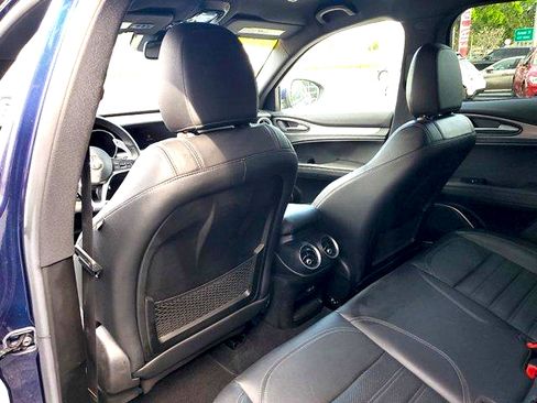 Used 2018 Alfa Romeo Stelvio Ti Sport AWD/4WD image 17
