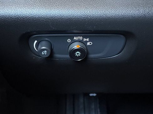 Used 2021 Chevrolet Traverse LS w/ LPO, Floor Liner Package AWD/4WD image 42