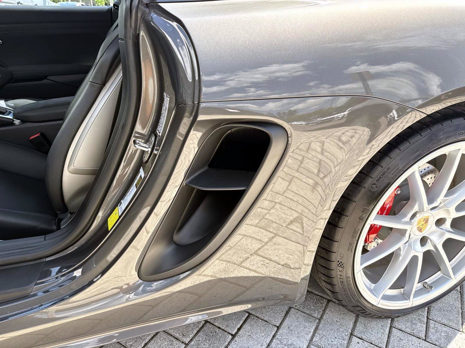 Used 2025 Porsche 718 Cayman GTS RWD image 12