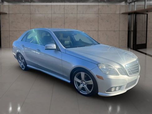 Used 2010 Mercedes-Benz E 350 Sedan image 11