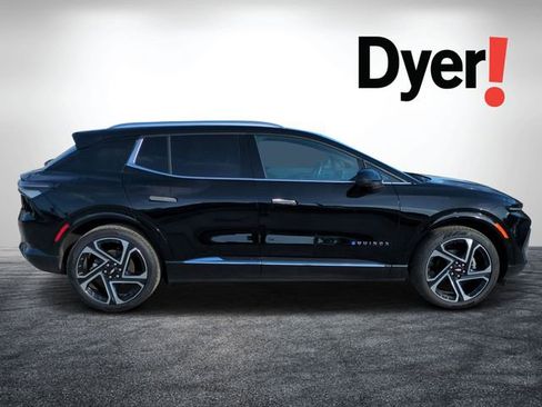 Used 2024 Chevrolet Equinox EV LT image 2