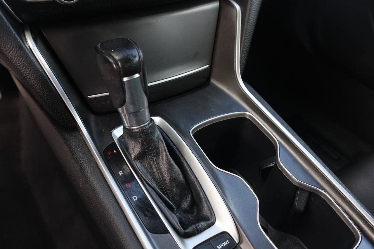 Used 2022 Honda Accord Sport image 12