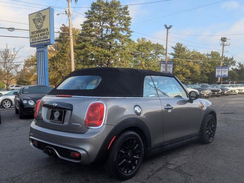 Used 2017 MINI Cooper S image 7