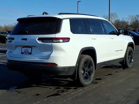 New 2026 Jeep Grand Cherokee L Limited w/ Limited Altitude Package image 18