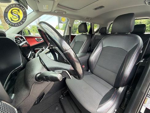 Used 2020 Kia Soul GT-Line Turbo FWD image 12