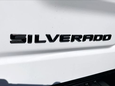 Certified 2022 Chevrolet Silverado 1500 RST image 9