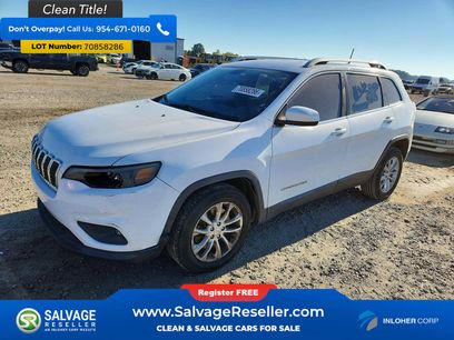 Used 2019 Jeep Cherokee Latitude w/ Popular Appearance Group