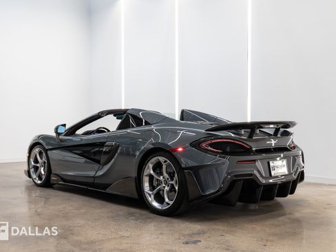 Used 2020 McLaren 600LT Spider RWD image 12