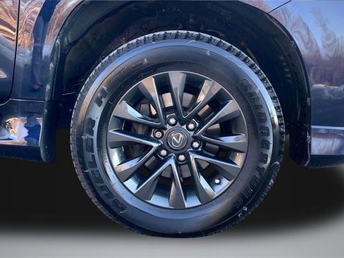 Used 2020 Lexus GX 460 Premium w/ Premium Package image 8