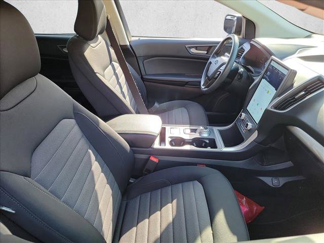 Used 2023 Ford Edge SE AWD/4WD image 12