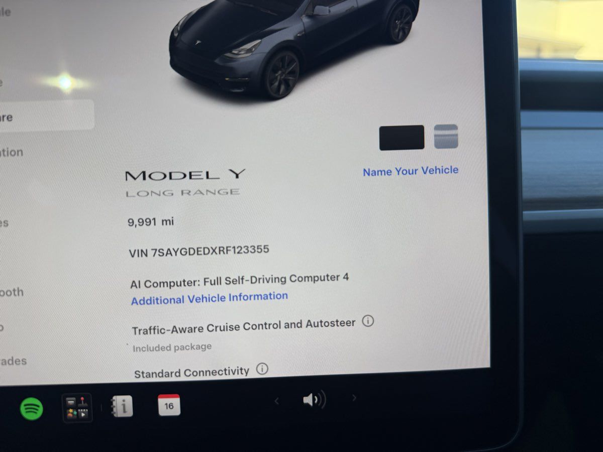 Used 2024 Tesla Model Y Long Range RWD image 10