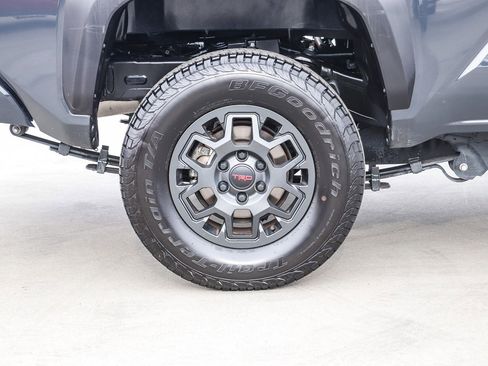 Used 2024 Toyota Tacoma PreRunner image 9