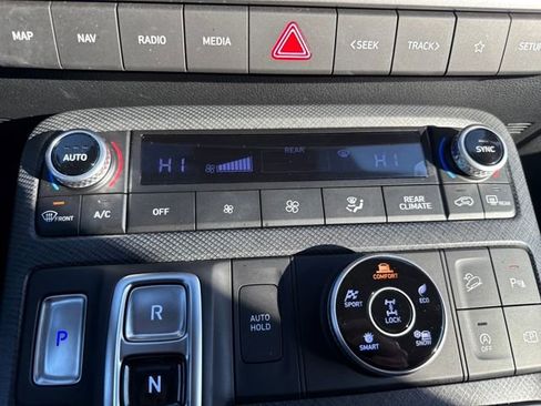 Used 2025 Hyundai Palisade Limited AWD/4WD image 36