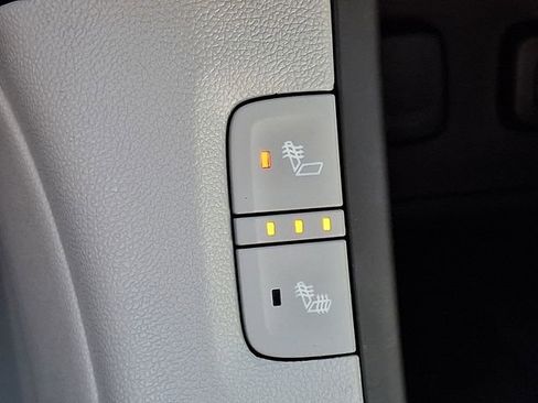 Used 2017 GMC Acadia SLT FWD image 19