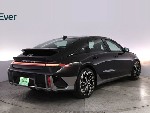 Used 2023 Hyundai Ioniq 6 Limited RWD image 3