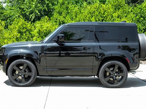 New 2026 Land Rover Defender 90 V8 AWD/4WD image 16