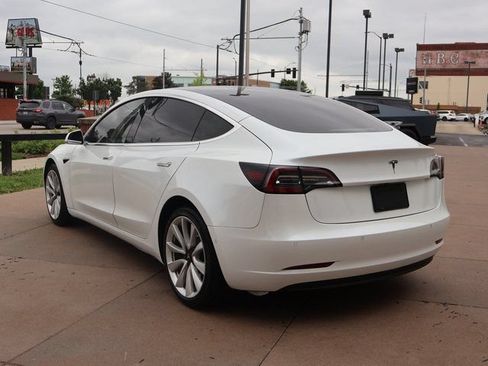 Used 2020 Tesla Model 3 Standard Range Plus RWD image 5