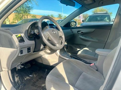 Used 2013 Toyota Corolla LE Special Edition image 9