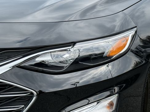 Used 2025 Chevrolet Malibu LS FWD image 6