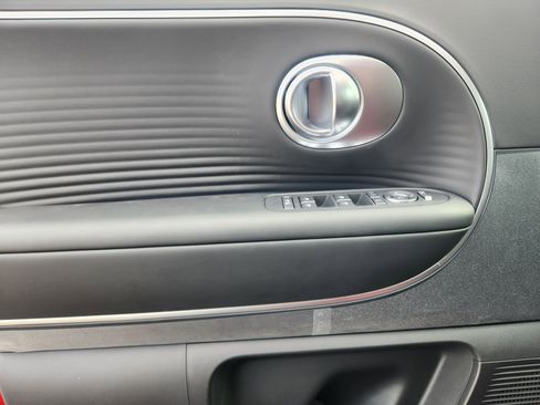 New 2026 Hyundai Ioniq 9 SEL AWD/4WD image 13