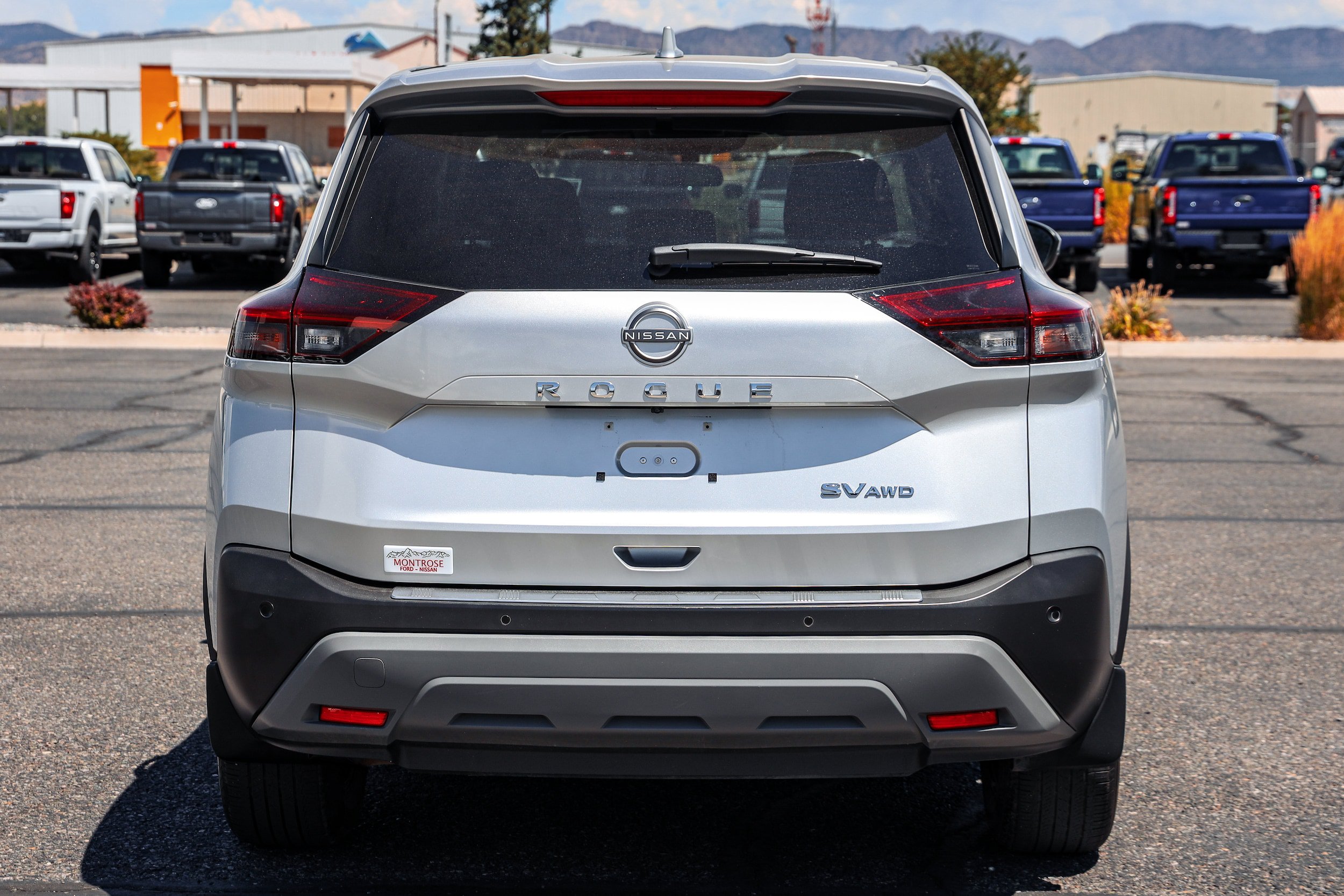 Used 2022 Nissan Rogue SV AWD/4WD image 5