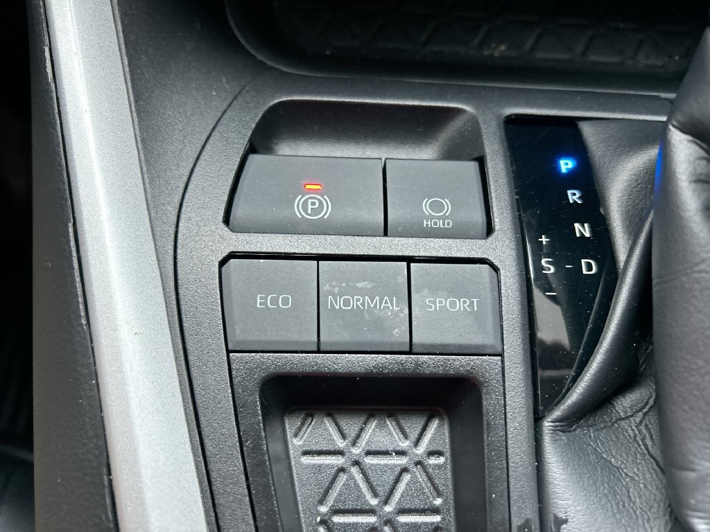 Used 2024 Toyota RAV4 XLE Premium FWD image 35