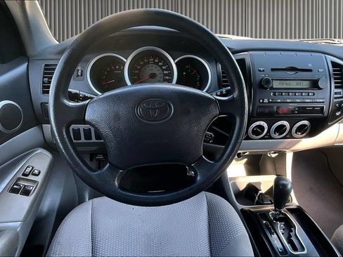 Used 2005 Toyota Tacoma 2WD Access Cab w/ Convenience Pkg image 6