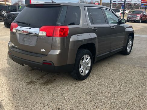 Used 2011 GMC Terrain SLE image 4