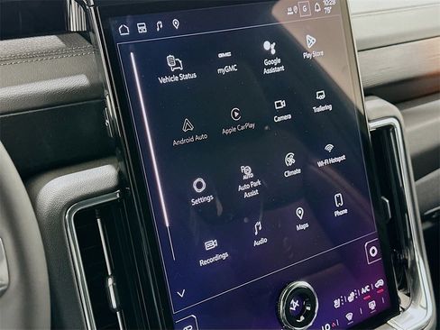 New 2026 GMC Yukon Denali w/ Denali Reserve Package image 15