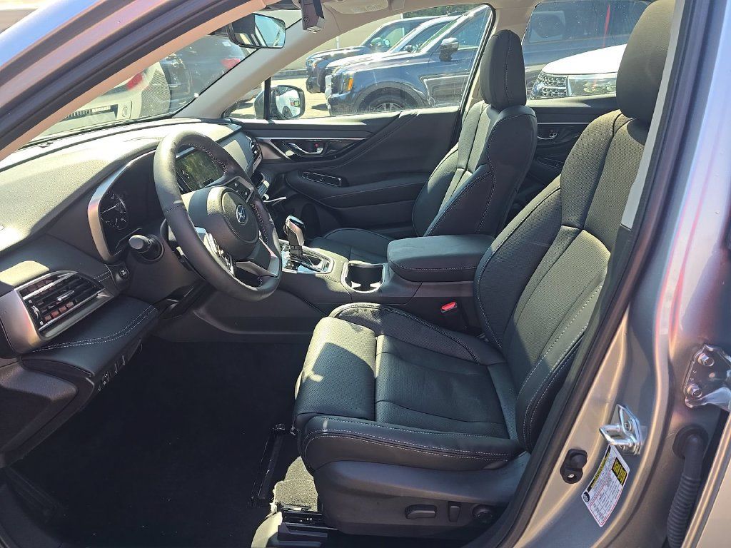 Used 2025 Subaru Legacy Touring XT AWD/4WD image 2