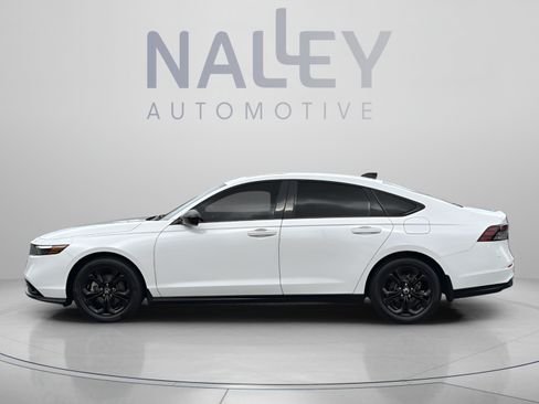 Certified 2025 Honda Accord SE image 3
